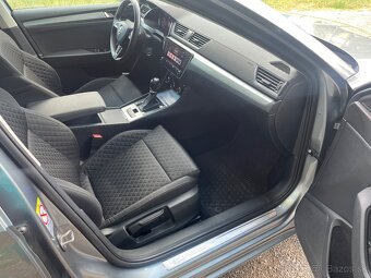 ŠKODA SUPERB COMBI 2,0 TDI 140kw DSG - 9