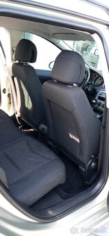 Peugeot 308SW 1,6HDI - 9