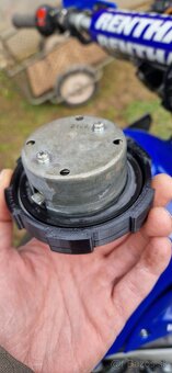 Viečko nádrže - Yamaha DT125 + TW + XT350 + XT600 - 9