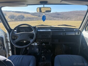 Lada Niva 1.7i 4x4 - 9