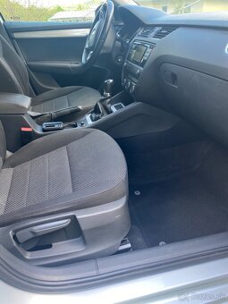 Škoda Octavia 1.6 TDI Elegance Max R.V.2015 - 9