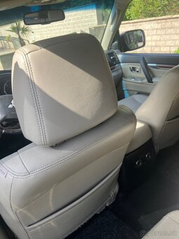 Predám Mitsubishi Pajero IV 3,2 DID AT Full - 9
