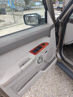 Jeep Commander - 9