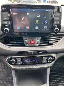 Hyundai i30, 1.4 benzín, 73 kW, 6 st. prevodovka - 9