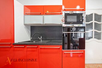 ALL INCLUSIVE | NA PREDAJ RD S 2 BYT. JEDNOTKAMI A OBCHODOM, - 9