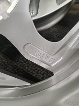 5X112 R19 8,0J ET45 BORBET - ALU DISKY - 9