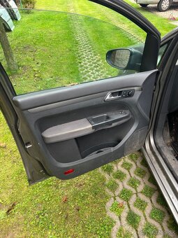 Predám VW Touran Facelift 1T2 1,4TDi 110kW poškodený motor - 9