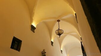 Exkluzívny meštiansky dom v centre Kremnice - 9