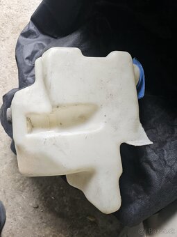 Náhradné diely - 9