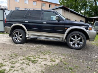 Mitsubushi pajero sport 3,0 benzín +plyn - 9