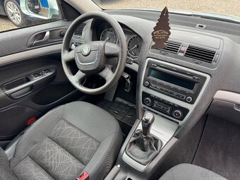 ŠKODA OCTAVIA 2 COMBI FACELIFT 1.2 TSI 77KW FAMYLI - 9