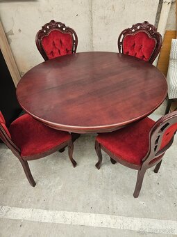 CHESTERFIELD ŠTÝL KOŽENÁ DVOJFAREBNÁ+ROZŤ.STôL+4 STOLIČKY - 9