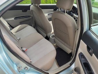 Hyundai Accent 1.4 16v NOVÁ EK/TK - 9