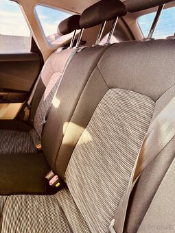 KIA Ceed - 9