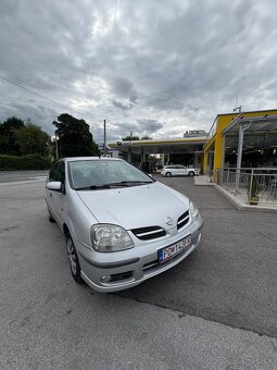 Nissan Almera Tino  1.8 Benzin - 9