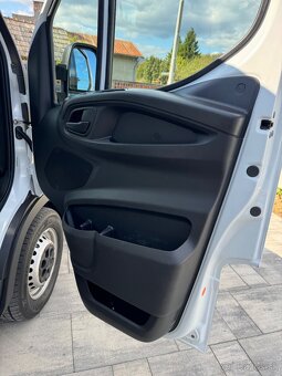 IVECO DAILY VALNÍK 7MIESTNE/ 2021 75 000km - 9
