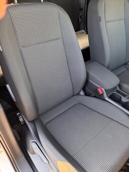 Predám VW CADDY 2,0 TDI - 9