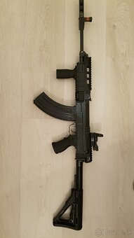 SA VZ. 58 7,62x39 - 9