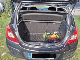 Opel corsa 1.2,63 kw,4- valec ,2013,Kúpené v SR, 153000 km. - 9