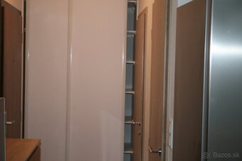 Prenájom 1,5 izb.bytu-Slov.Grob- s par.statím od majiteľa. - 9