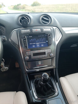 Ford Mondeo MK4 kombi 2.0 tdci Titanium - 9