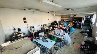 Na predaj rodinný dom Malé Uherce vhodný aj na podnikanie - - 9