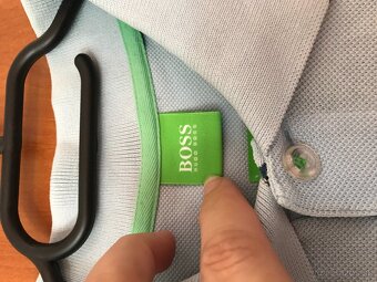 HUGO BOSS originál azurove pánske polotricko L/XL - 9