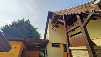 REZERVOVANÉ Rodinný dom s potenciálom neďaleko Zlatých Mora - 9