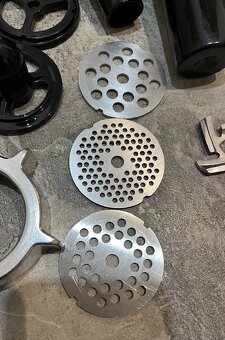 Delimano Pro mlynček na mäso - 9