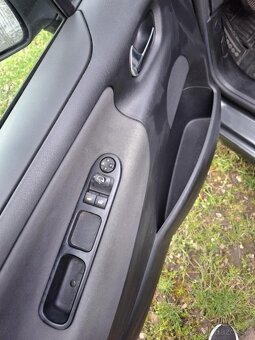 PEUGEOT 207 1.6 88KW - 9