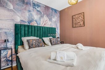 | TOPPONUKA Vynikajúci 1,5i byt VYDRICA historické centrum - 9