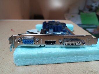 Grafické karty 2ks Asus,1ks gigabyte,1ks sapphire - 9