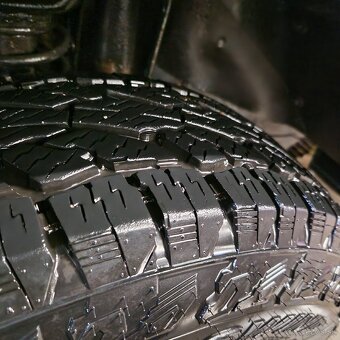 Kolesa 225/75 r15, 5x114,3 - 9