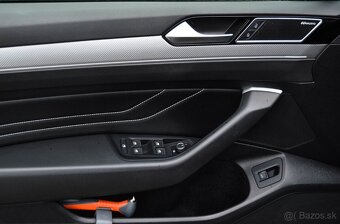 Volkswagen Passat Variant 2.0 TSI Elegance DSG R line - 9