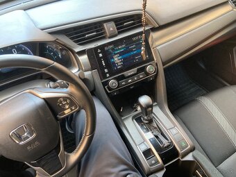 HONDA CIVIC - 9