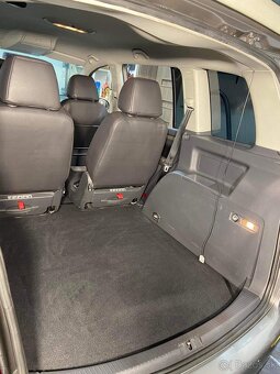 Predam Volkswagen Touran 2.0 TDI, 6 st. automat - 9