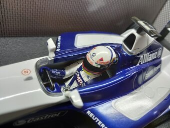 F1 WILLIAMS BMW FW23 2001 MONTOYA HOTWHEELS 1:18 - 9