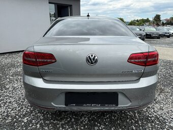 Volkswagen Passat 2.0 TDI BMT Comfortline DSG - 9