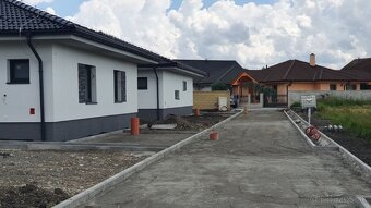 Predaj - Rodinný dom ,,Typ Bungalov " Láb - okr. Malacky - 9