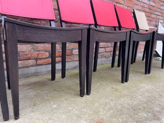 Masívne jedálenské stoličky – 25 ks – - 9