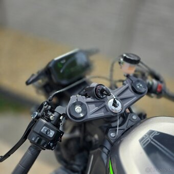 Kawasaki ZX6R ročník 2024 - 7300 km - 9