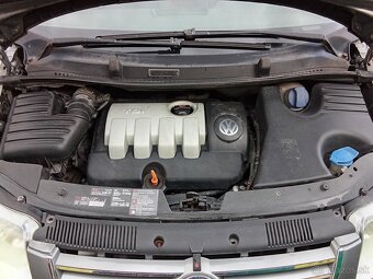 Volkswagen Sharan 1.9 TDI 96 kw - 9