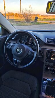Volkswagen Passat 2.0TDI 180tis. 2013 - 9