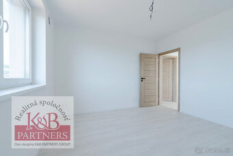 Ponúkame na predaj novostavbu troch 4izb. RD v Trenčíne - 9