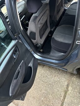 Citroen C4 1.6HDI - 9