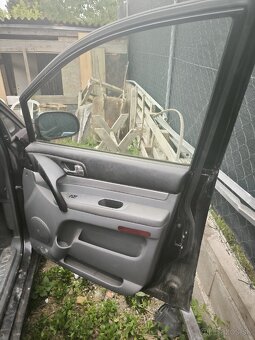 Sang Yong Kyron 2,7hdi automat v koži 7miestny 4wd - 9