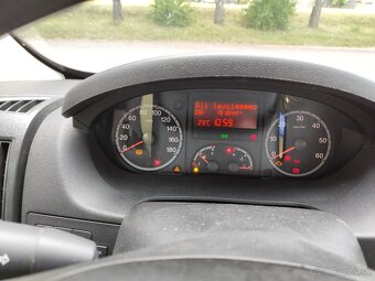 Na predaj Citroen Jumper 9-miestne auto - 9