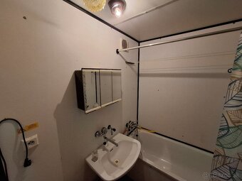 Predaj 3 izbový byt ,Levice , Vinohrady - 9