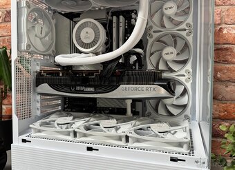Ultra 9 285K\32GB\RTX 4090\SSD\1200W Zdroj - 9