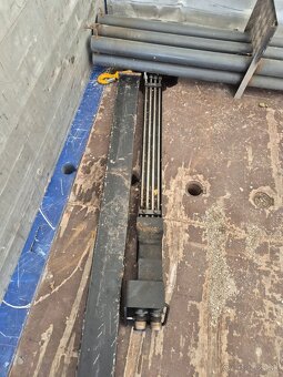 SCANIA P310 6X2 VALNIK + HR RUKA + HR čelo dalkové ovl. - 9